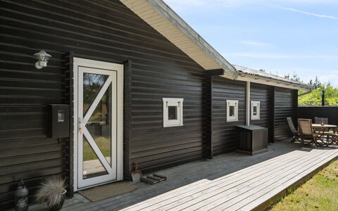 Adser - 600M from the Sea: Boligområde, Tag, Forstad, Indkørsel, Estate, Skorsten