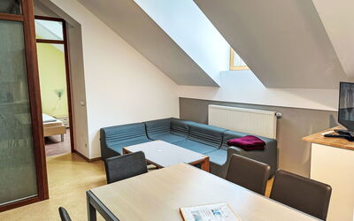 Auxerois 110.2: Svømmepøl, Kompositmateriale, Lejlighed, Ejerlejlighed, Villa, Landscaping, Udvej, Hotel, Altan, Eco Hotel