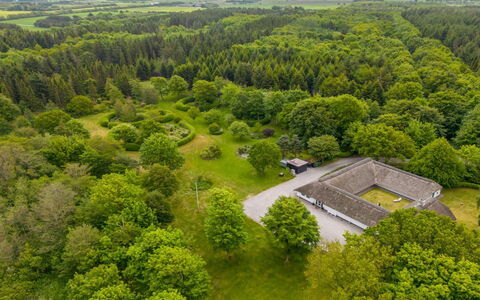 Tatiane - 10Km from the Sea: Tag, Hus, Hjem, Sommerhus, Sidespor, Estate, Indkørsel, Garden Bygninger, Gård, Skur