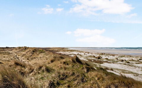 Matild - 800M from the Sea: Træ, Hjem, Veranda, Dæk, Hårdttræ, Tag, Bejdse, Trægulve, Eco Hotel