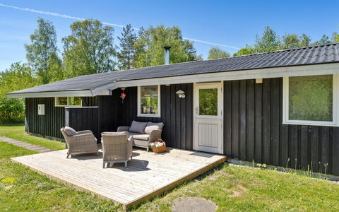 Aldina - 1.6Km from the Sea: Loft, Gulvbelægning, Indretning, Etage, Kompositmateriale, Møbel, Udvej, Hotel, Design, Dagslys