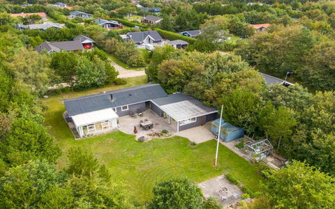 Waghn - 800M to the Fjord: Træ, Tag, Arkitektur, Hjem, Hus, Sommerhus, Sidespor, Hårdttræ, Hældning, Estate