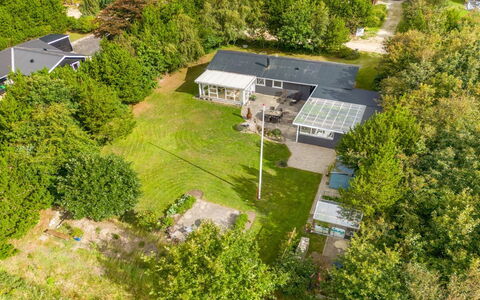 Waghn - 800M to the Fjord: Træ, Tag, Arkitektur, Hjem, Hus, Sommerhus, Sidespor, Hårdttræ, Hældning, Estate