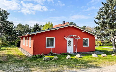 Zinnowitz 187: Sky, Himmel, Bygning, Plante, Vindue, Træ, Hus, Land Lot, Naturlige Landskab, Sommerhus