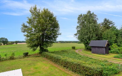 Thana - 8Km from the Sea