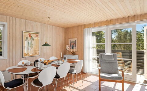 Andrea - 1.6Km from the Sea: Træ, Bejdse, Planke, Hårdttræ, Sommerhus, Dæk, Sidespor, Skygge, Trægulve, Garden Bygninger