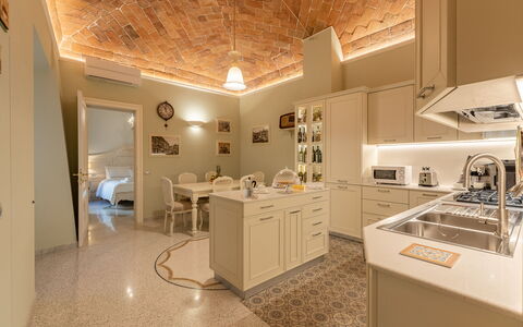 Charming Apartment Cartoni - Città Della Pieve, Um: Ejendom, Møbel, Cabinetry, Countertop, Bygning, Indretning, Stol, Gulvbelægning, Etage, Køkken