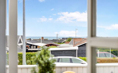 Yvette - 150M from the Sea: Sommerhus, Skur, Hytte, Stuehus, Prærie, Hytte, Lade, Bjælkehytte, Garden Bygninger