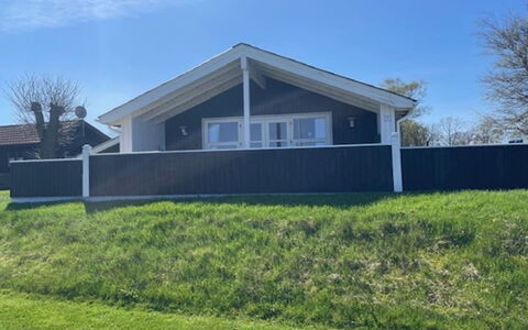 Yvette - 150M from the Sea: Sommerhus, Skur, Hytte, Stuehus, Prærie, Hytte, Lade, Bjælkehytte, Garden Bygninger