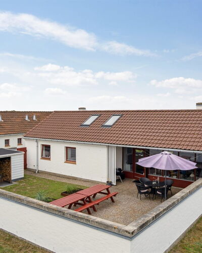 Werna - 900M from the Sea