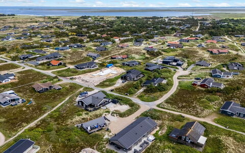 Waldar - from the Sea: Tag, Hus, Hjem, Sommerhus, Dør, Sidespor, Dæk, Veranda, Planke, Hårdttræ