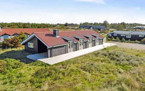 Blaguna - 600M from the Sea: Loft, Gulvbelægning, Indretning, Etage, Kompositmateriale, Møbel, Udvej, Hotel, Design, Dagslys