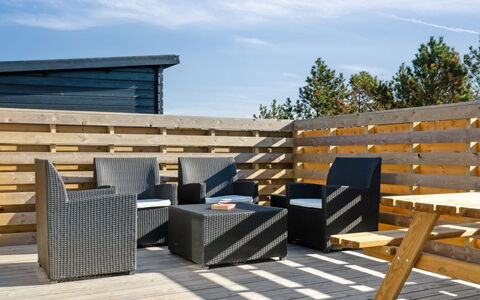 Blaguna - 600M from the Sea: Loft, Gulvbelægning, Indretning, Etage, Kompositmateriale, Møbel, Udvej, Hotel, Design, Dagslys