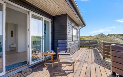 Gebko - 150M from the Sea: Tag, Hjem, Dør, Sommerhus, Skygge, Sidespor, Gård, Estate, Backyard