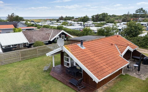 Thrym - 200M from the Sea: Tag, Hus, Hjem, Sommerhus, Sidespor, Estate, Indkørsel, Garden Bygninger, Gård, Skur