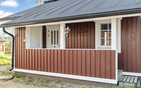 Hirvasaho B 1: Træ, Sidespor, Sommerhus, Hus, Hjem, Planke, Garden Bygninger, Bjælkehytte, Hårdttræ, Veranda