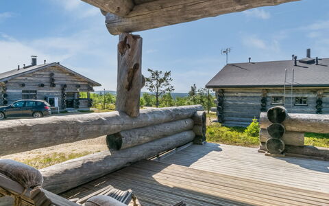Kanerva 1C: Træ, Sommerhus, Tag, Planke, Bjælkehytte, Hårdttræ, Sidespor, Veranda, Tømmer, Hytte