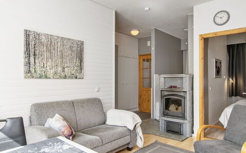 Moitakuru D35: Træ, Sommerhus, Bjælkehytte, Skov, Skur, Garden Bygninger, Lærk, Woodland, Bejdse