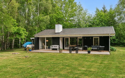 Judyta - 250M to the Fjord: Tag, Hjem, Sommerhus, Estate, Udendørs Møbler, Gård, Udendørs Bord, Gårdsplads, Backyard, Villa