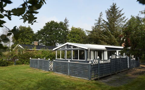 Aave - 200M from the Sea: Tag, Hjem, Sommerhus, Estate, Udendørs Møbler, Gård, Udendørs Bord, Gårdsplads, Backyard, Villa