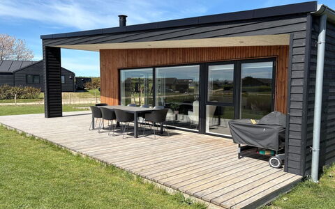 Harrieth - 300M from the Sea: Træ, Tag, Sidespor, Sommerhus, Garden Bygninger, Skur, Hårdttræ, Veranda, Bejdse, Planke