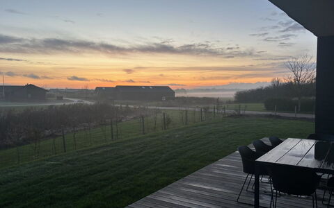 Harrieth - 300M from the Sea: Himmel, Daytime, Horisont, Skumring, Almindeligt, Sollys, Aften, Solnedgang, Morgen, Solopgang