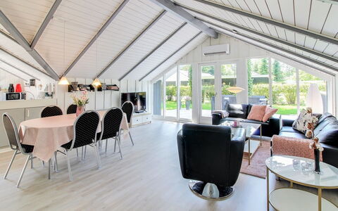 Arnsten: Loft, Indretning, Hjem, Lysarmatur, Køkken & Spisebord, Stol, Stue, Loft, Attic
