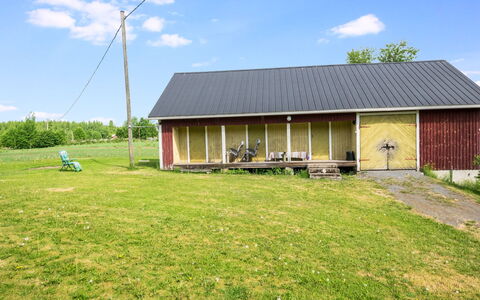 Kuusiniemi: Møbel, Indretning, Gulvbelægning, Etage, Bord, Loft, Køkken & Spisebord, Belysning, Stol, Hjem