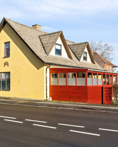 Thera - 5Km from the Sea