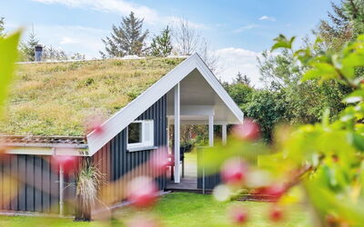 Sigbritt - 2.6Km from the Sea