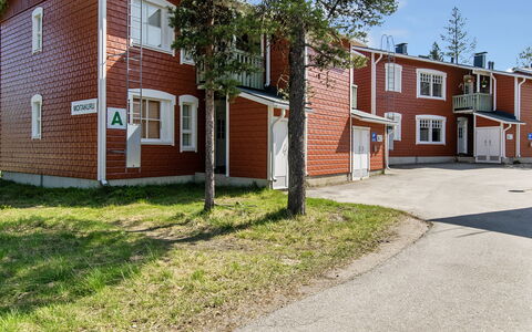 Moitakuru A4: Træ, Sommerhus, Bjælkehytte, Skov, Skur, Garden Bygninger, Lærk, Woodland, Bejdse