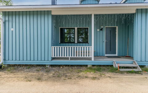 Saarihely A1: Træ, Sommerhus, Bjælkehytte, Skov, Skur, Garden Bygninger, Lærk, Woodland, Bejdse