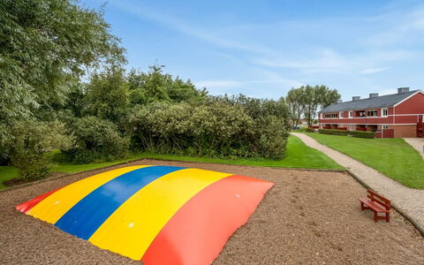Alvy - 100M to the Fjord: Loft, Gulvbelægning, Indretning, Etage, Kompositmateriale, Møbel, Udvej, Hotel, Design, Dagslys