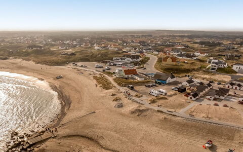 Unge - 75M from the Sea: Græs, Grøn, Hus, Sommerhus, Græs-, Landdistrikt, Økoregion, Landskab, Land Lot, Busk