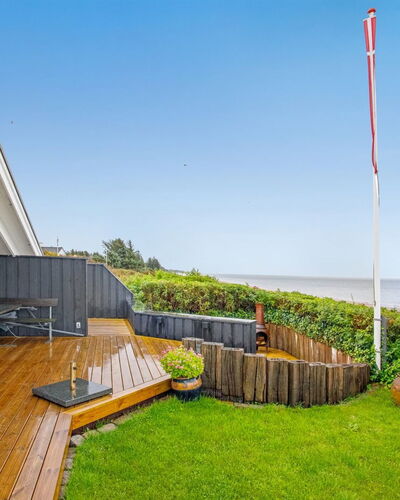 Holmwith - 50M from the Sea