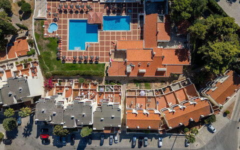 La Perle D'Albufeira: Svømmepøl, Udvej, Urban Design, Udendørs Møbler, Fritid, Eco Hotel, Ferieby, Hotel, Thermae, Skygge