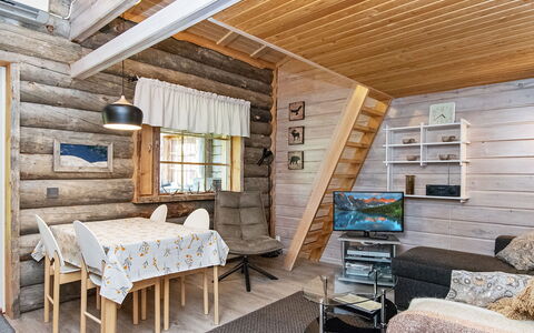 Pökkömaja B: Træ, Sommerhus, Bjælkehytte, Skov, Skur, Garden Bygninger, Lærk, Woodland, Bejdse