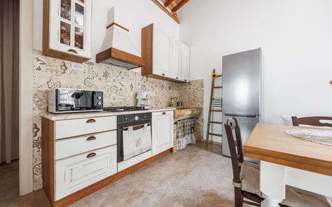 Anilde, Holiday Home with Pool, Wifi, Tuscany: Cabinetry, Countertop, Møbel, Bygning, Skuffe, Træ, Kommode, Køkken, Arkitektur, Indretning