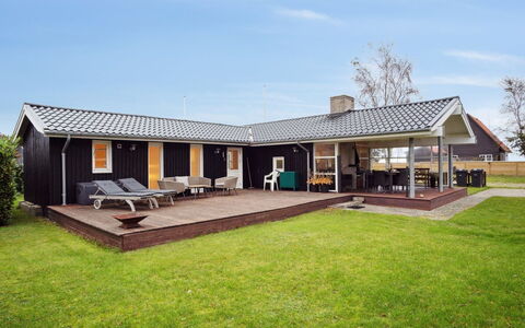 Ilsebet - 150M from the Sea