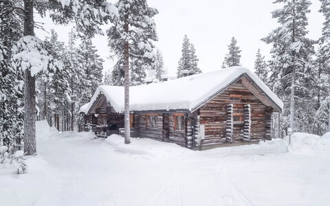 Rakka: Træ, Sommerhus, Hjem, Bjælkehytte, Tømmer, Sidespor, Hårdttræ, Naturmateriale, Garden Bygninger, Hytte