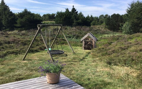 Venild - 1.9Km from the Sea: Loft, Gulvbelægning, Indretning, Etage, Kompositmateriale, Møbel, Udvej, Hotel, Design, Dagslys
