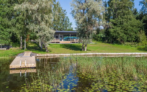 Villa Aura: Træ, Sommerhus, Hjem, Bjælkehytte, Tømmer, Sidespor, Hårdttræ, Naturmateriale, Garden Bygninger, Hytte