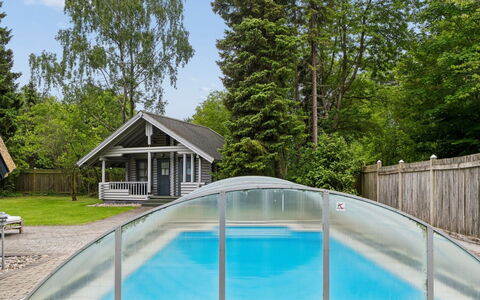 Emanuela - 800M from the Sea: Blå, Svømmepøl, Kompositmateriale, Skygge, Udendørs Struktur, Water Feature