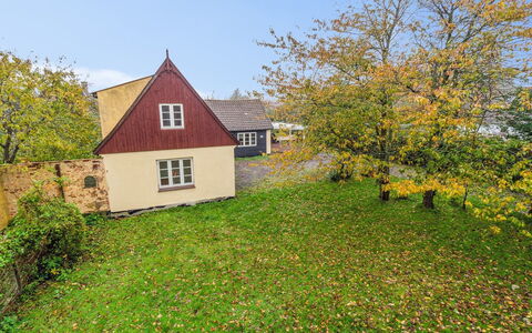 Edele - 3.8Km from the Sea: Hjem, Tag, Hus, Sommerhus, Estate, Dør, Veranda, Sidespor, Stuehus, Skygge