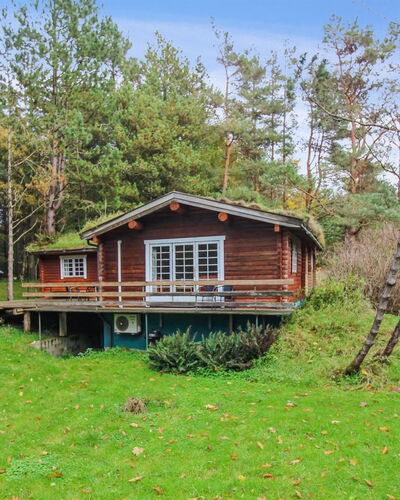 Peadda - 900M from the Sea