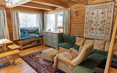 Iso-Veke: Træ, Sommerhus, Bjælkehytte, Skov, Skur, Garden Bygninger, Lærk, Woodland, Bejdse