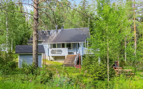 Ukkorinne Mökki: Træ, Sommerhus, Hjem, Bjælkehytte, Tømmer, Sidespor, Hårdttræ, Naturmateriale, Garden Bygninger, Hytte