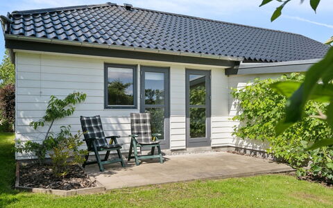 Alona - 90M from the Sea: Hus, Hjem, Tag, Sommerhus, Estate, Landscaping, Garden Bygninger, Sidespor, Stuehus