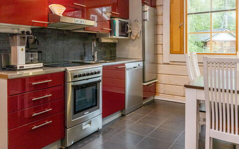 Anttoora 3: Køkken, Køkken Apparat, Countertop, Gulvbelægning, Møbel, Større Bandage, Cabinetry, Indretning, Træ, Håndvask