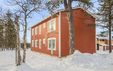 Outapailakka i 1: Træ, Sne, Vinter, Sommerhus, Fryser, Hjem, Bjælkehytte, Lærk, Sidespor